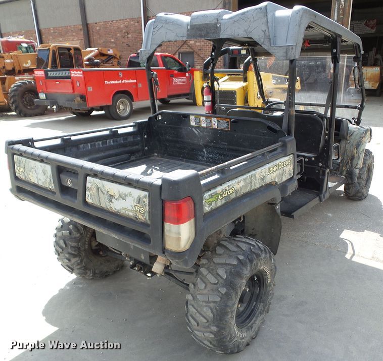 image for item GX9047 2013 John Deere Gator 825i S4 utility vehicle