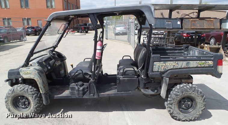 image for item GX9047 2013 John Deere Gator 825i S4 utility vehicle