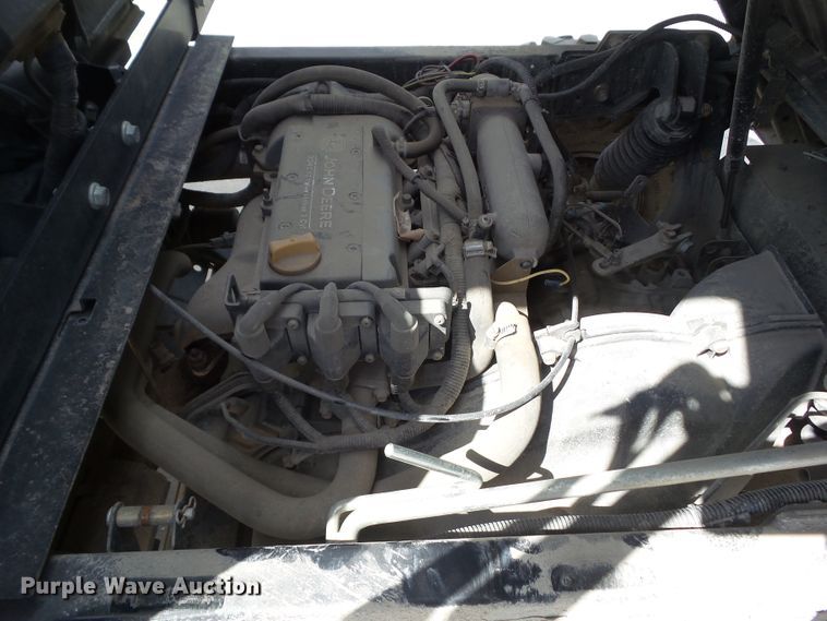 image for item GX9047 2013 John Deere Gator 825i S4 utility vehicle