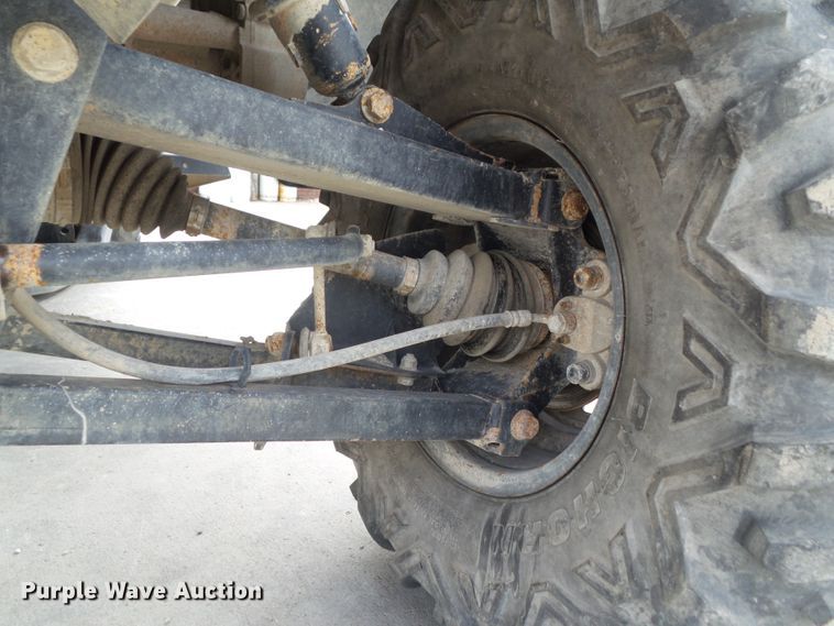 image for item GX9047 2013 John Deere Gator 825i S4 utility vehicle