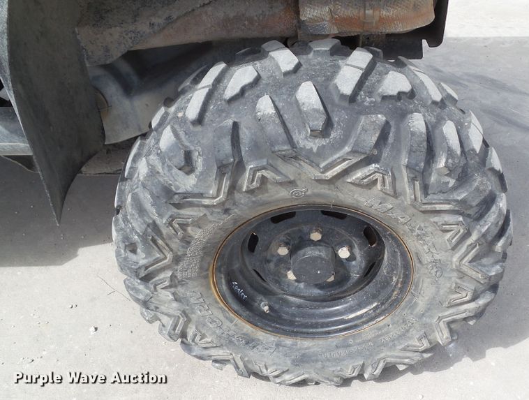 image for item GX9047 2013 John Deere Gator 825i S4 utility vehicle