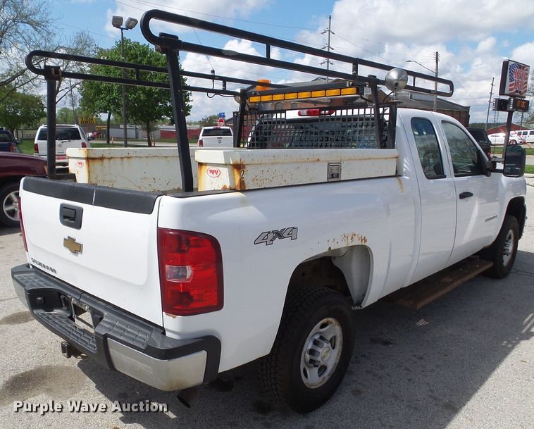 image for item GX9055 2009 Chevrolet Silverado 2500HD  Ext. Cab pickup truck