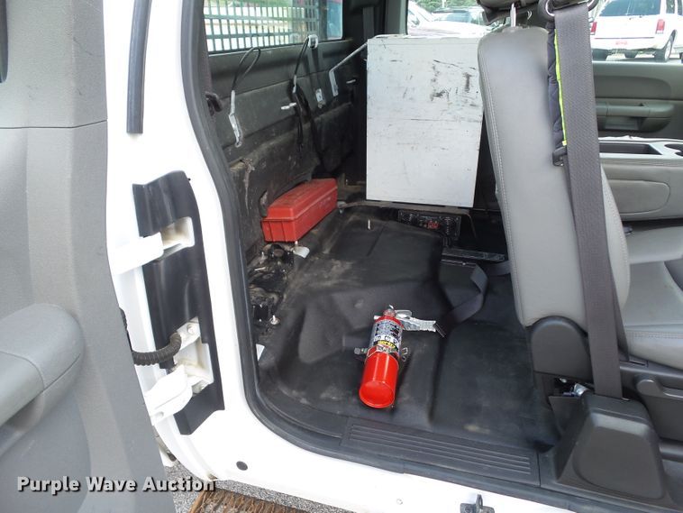 image for item GX9055 2009 Chevrolet Silverado 2500HD  Ext. Cab pickup truck