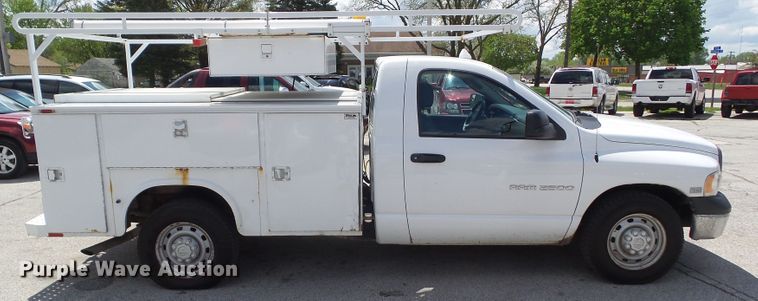 image for item GX9056 2005 Dodge Ram 2500  utility bed pickup truck