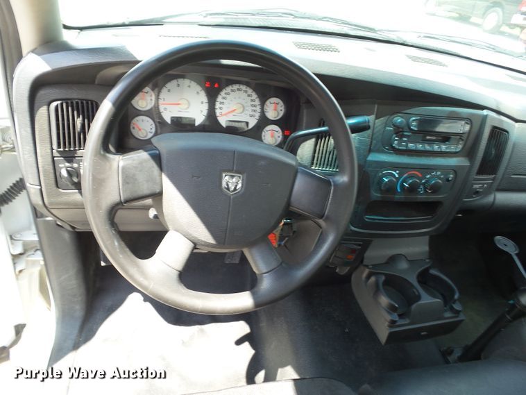 image for item GX9056 2005 Dodge Ram 2500  utility bed pickup truck