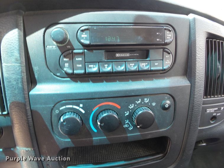 image for item GX9056 2005 Dodge Ram 2500  utility bed pickup truck