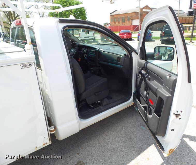 image for item GX9056 2005 Dodge Ram 2500  utility bed pickup truck