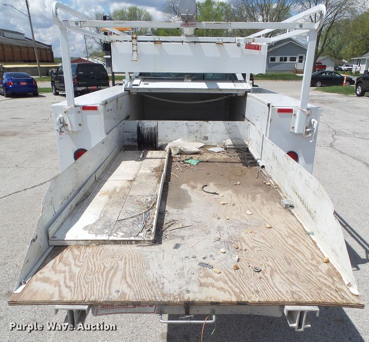 image for item GX9056 2005 Dodge Ram 2500  utility bed pickup truck