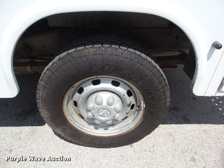 image for item GX9056 2005 Dodge Ram 2500  utility bed pickup truck