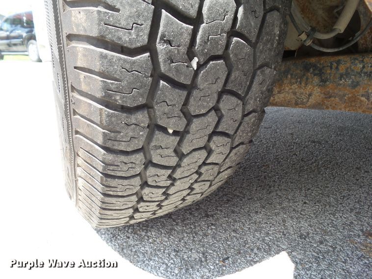 image for item GX9056 2005 Dodge Ram 2500  utility bed pickup truck