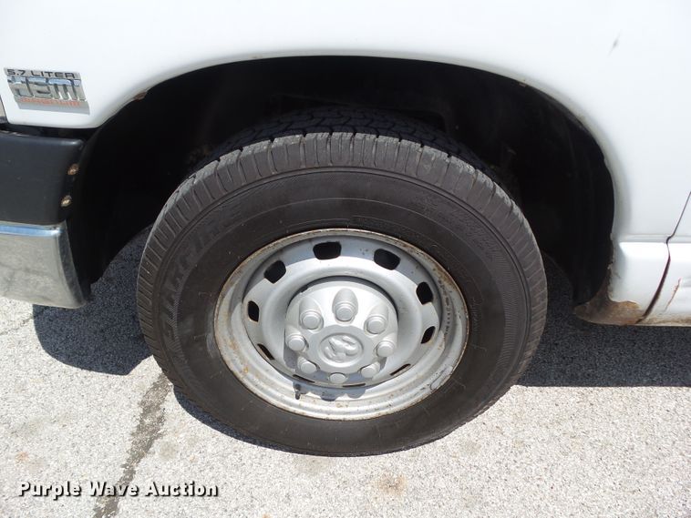 image for item GX9056 2005 Dodge Ram 2500  utility bed pickup truck