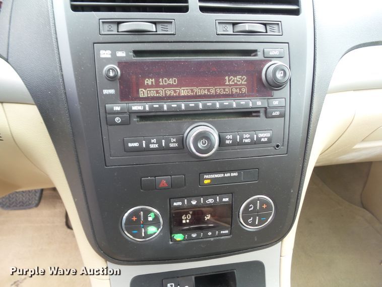 image for item GX9058 2008 Saturn Outlook XE  SUV