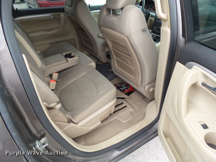 image for item GX9058 2008 Saturn Outlook XE  SUV