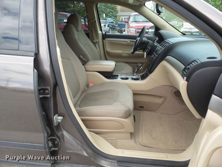 image for item GX9058 2008 Saturn Outlook XE  SUV