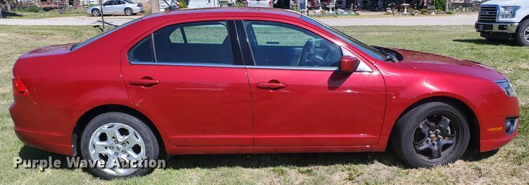 image for item GX9923 2010 Ford Fusion SE