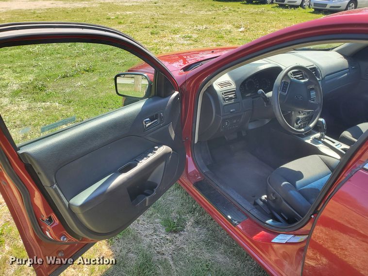 image for item GX9923 2010 Ford Fusion SE