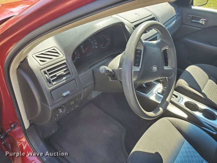 image for item GX9923 2010 Ford Fusion SE