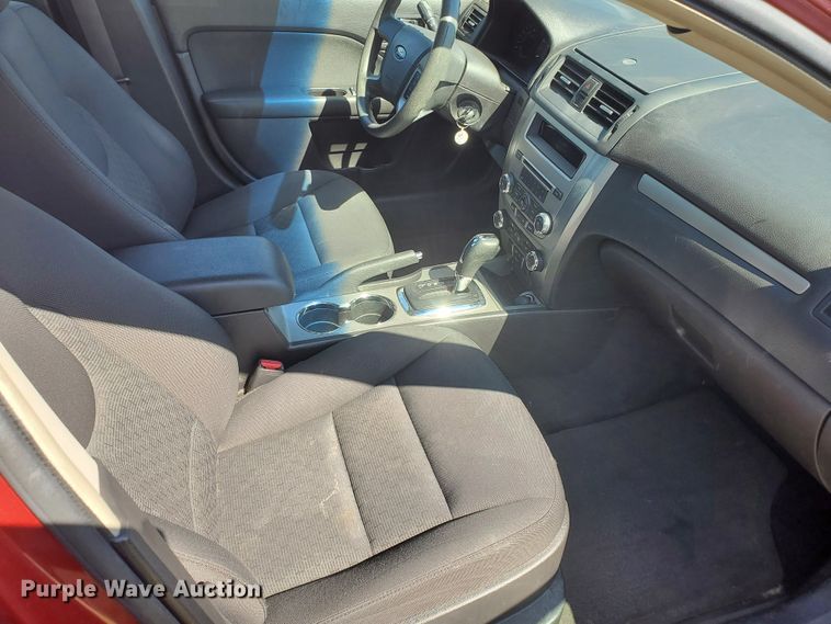 image for item GX9923 2010 Ford Fusion SE
