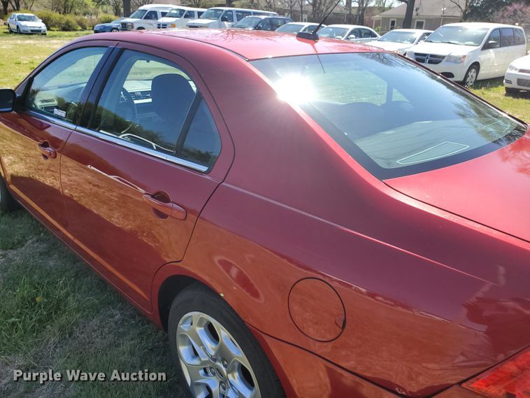 image for item GX9923 2010 Ford Fusion SE