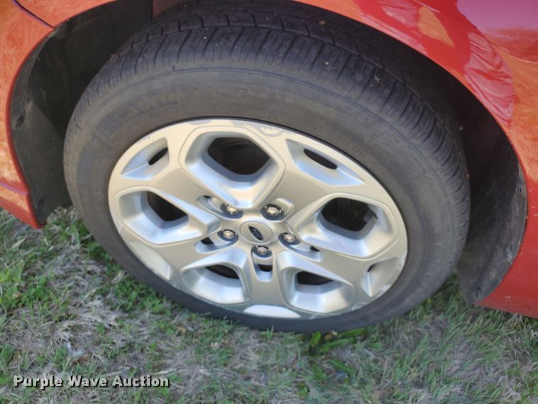 image for item GX9923 2010 Ford Fusion SE