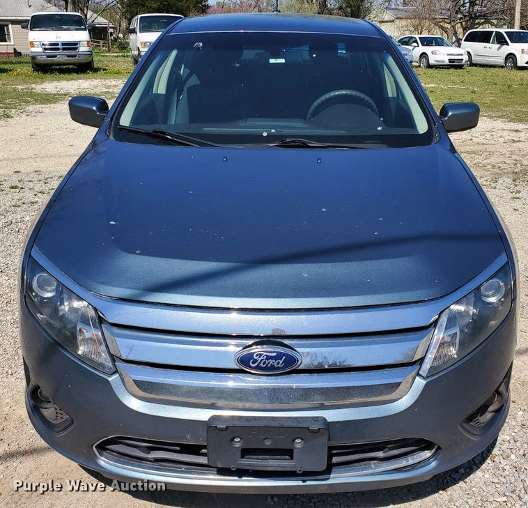 image for item GX9924 2011 Ford Fusion SE