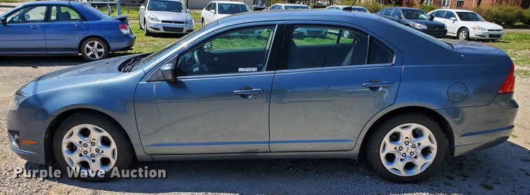 image for item GX9924 2011 Ford Fusion SE