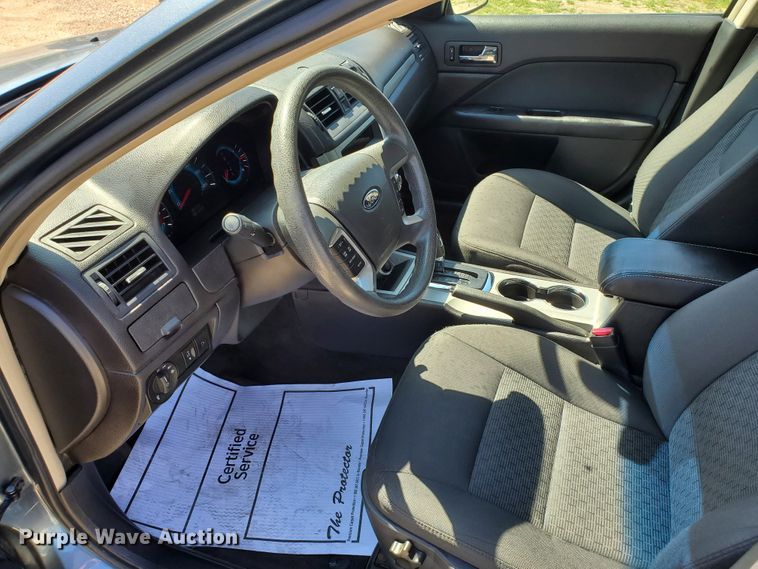 image for item GX9924 2011 Ford Fusion SE