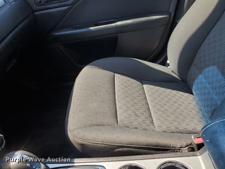 image for item GX9924 2011 Ford Fusion SE