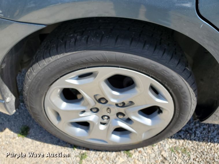 image for item GX9924 2011 Ford Fusion SE