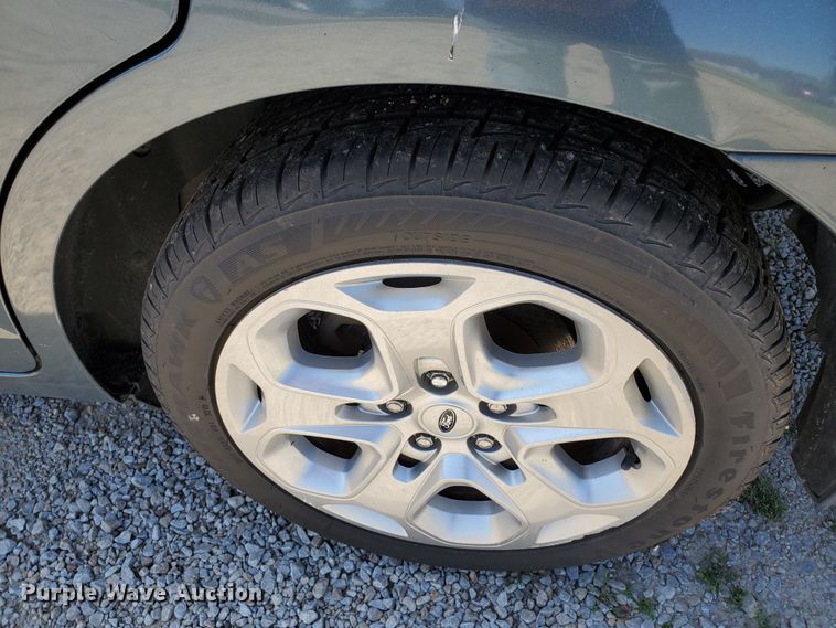 image for item GX9924 2011 Ford Fusion SE