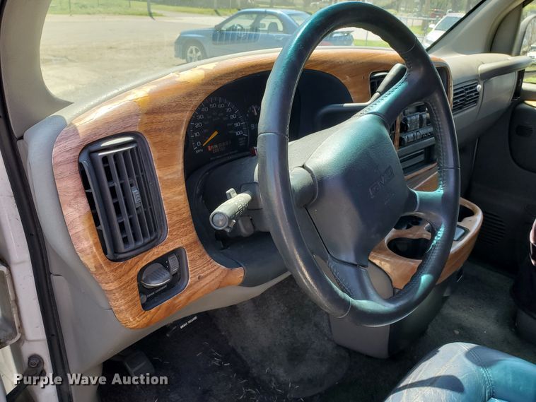 image for item GX9925 1999 GMC Savana G1500  van