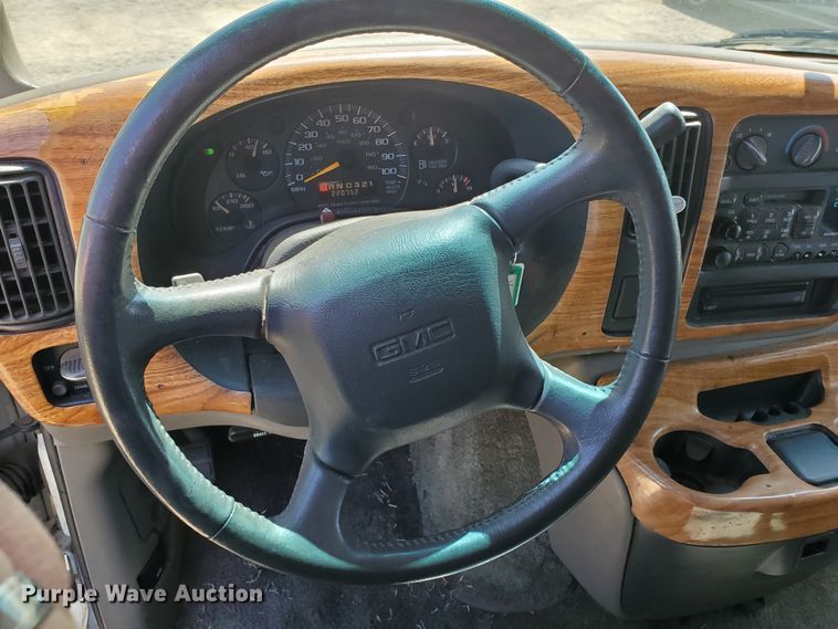 image for item GX9925 1999 GMC Savana G1500  van