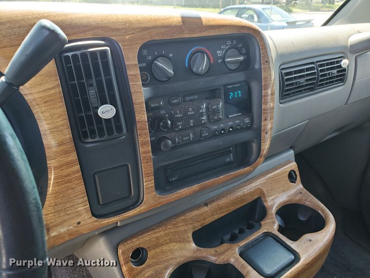 image for item GX9925 1999 GMC Savana G1500  van