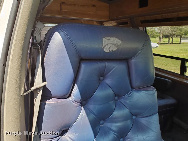 image for item GX9925 1999 GMC Savana G1500  van