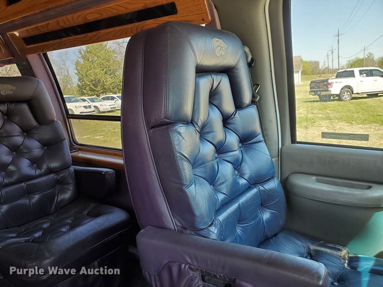 image for item GX9925 1999 GMC Savana G1500  van