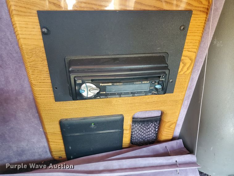 image for item GX9925 1999 GMC Savana G1500  van