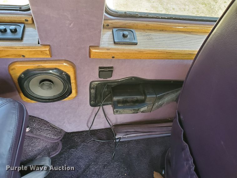 image for item GX9925 1999 GMC Savana G1500  van