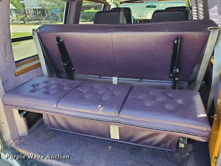 image for item GX9925 1999 GMC Savana G1500  van