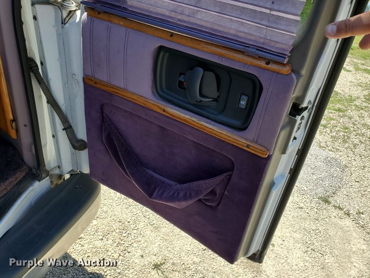 image for item GX9925 1999 GMC Savana G1500  van