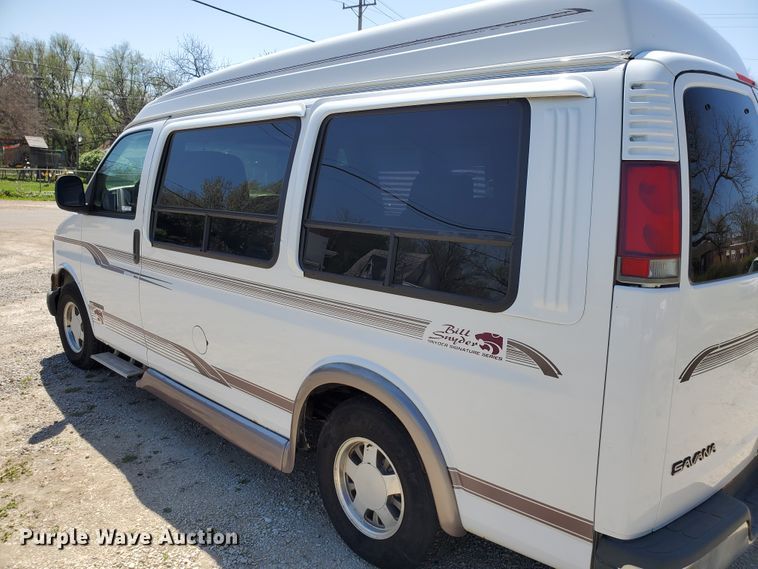 image for item GX9925 1999 GMC Savana G1500  van