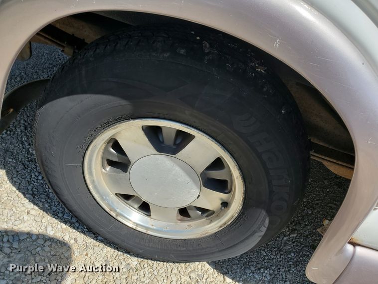 image for item GX9925 1999 GMC Savana G1500  van