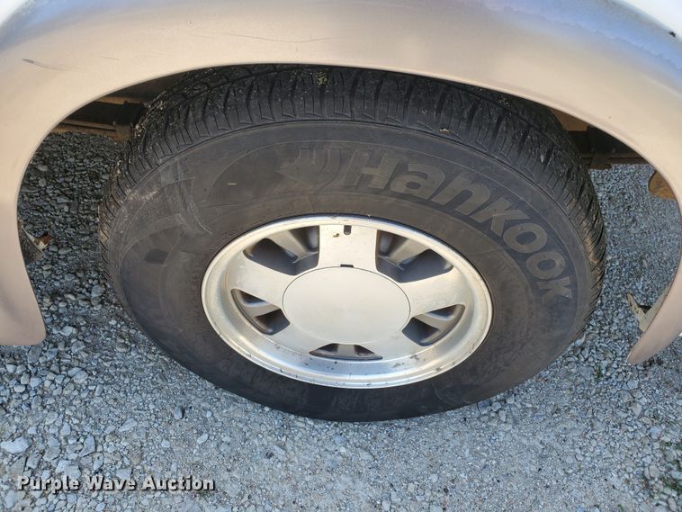 image for item GX9925 1999 GMC Savana G1500  van
