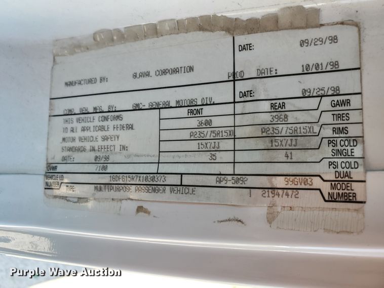 image for item GX9925 1999 GMC Savana G1500  van