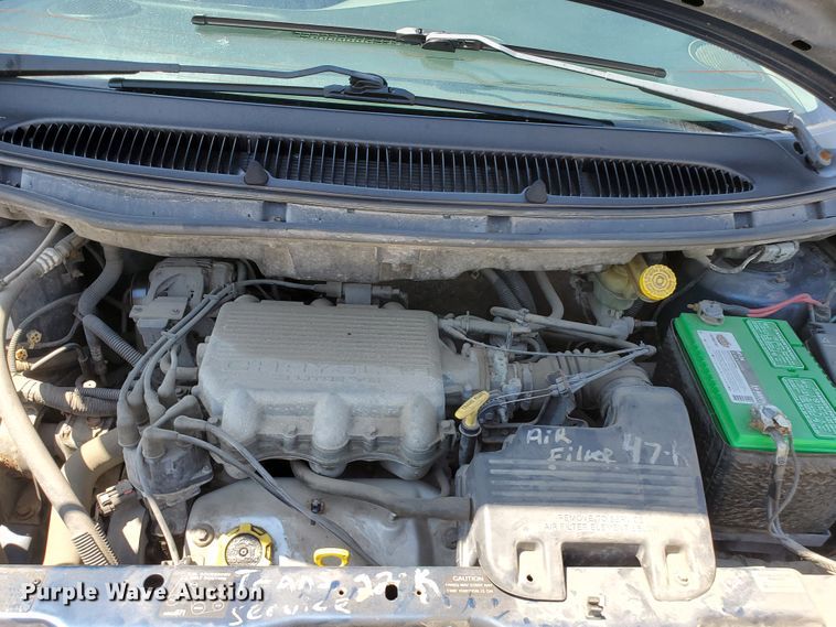 image for item GX9928 2000 Dodge Caravan  van