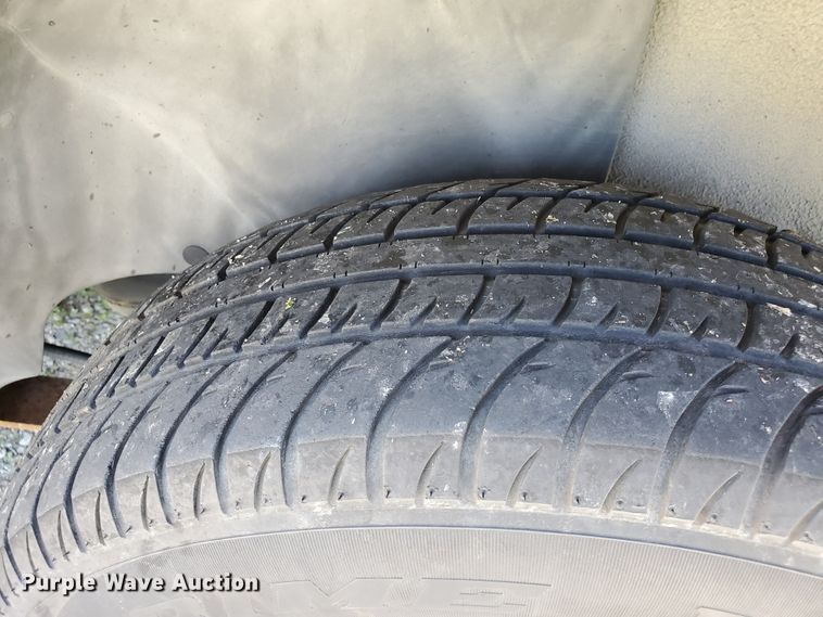 image for item GX9928 2000 Dodge Caravan  van