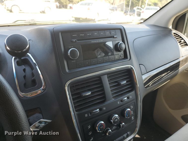 image for item GX9932 2012 Dodge Grand Caravan  van