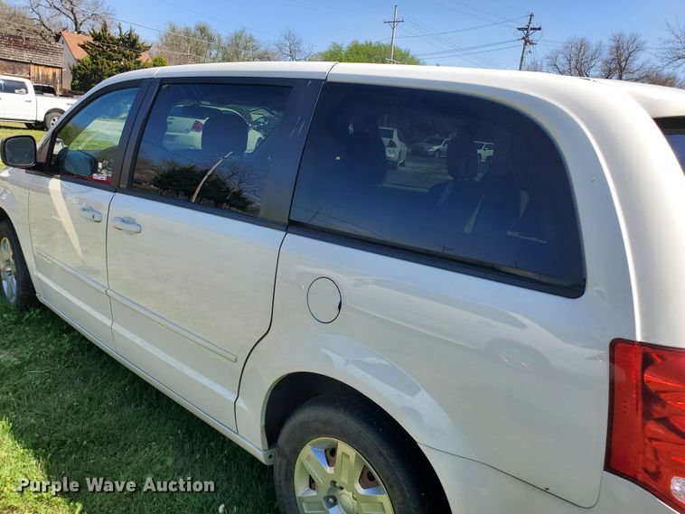 image for item GX9932 2012 Dodge Grand Caravan  van