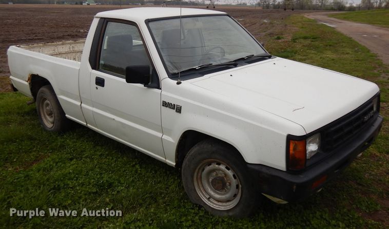 image for item GY9057 1989 Dodge Ram 50  pickup truck