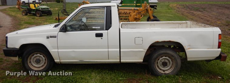 image for item GY9057 1989 Dodge Ram 50  pickup truck