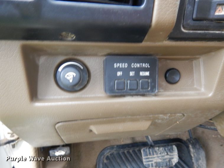 image for item GY9057 1989 Dodge Ram 50  pickup truck